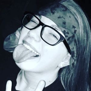 Meet your Posher, Savannah